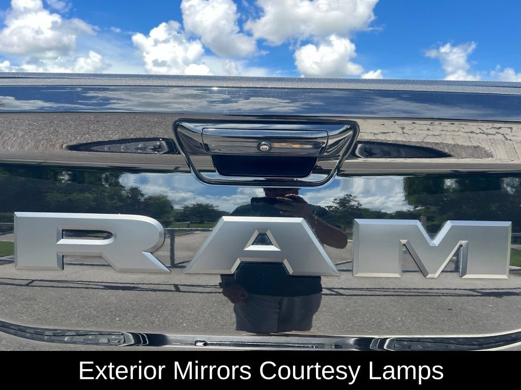 Used 2025 RAM 3500 Laramie w/ Night Edition AWD/4WD image 17