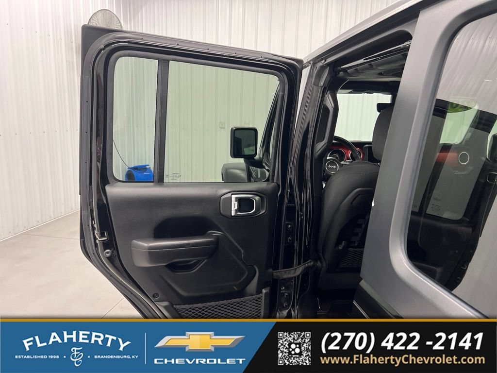 Used 2021 Jeep Wrangler Unlimited Rubicon AWD/4WD image 10