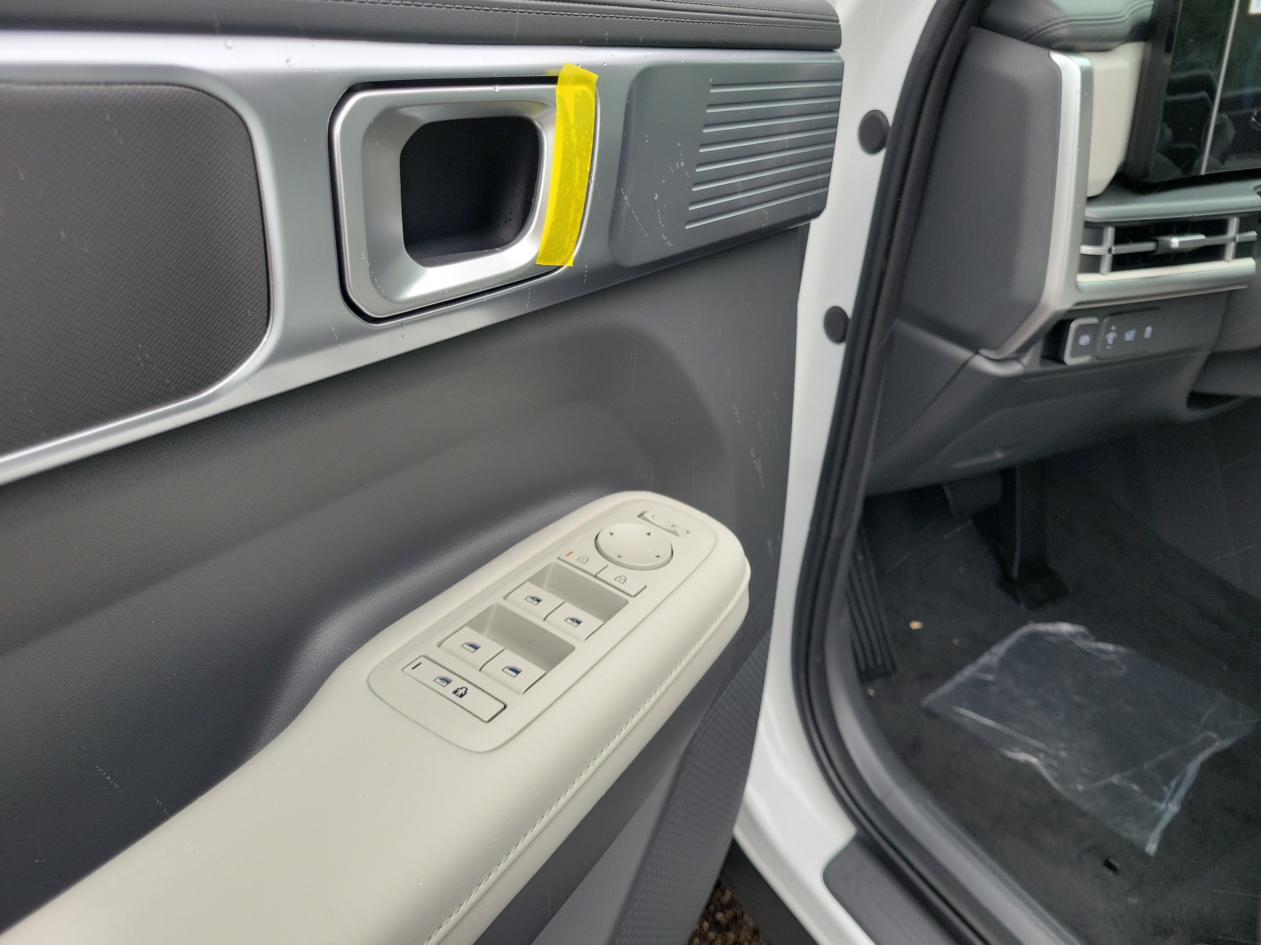 New 2027 Hyundai Santa Fe SEL AWD/4WD image 18