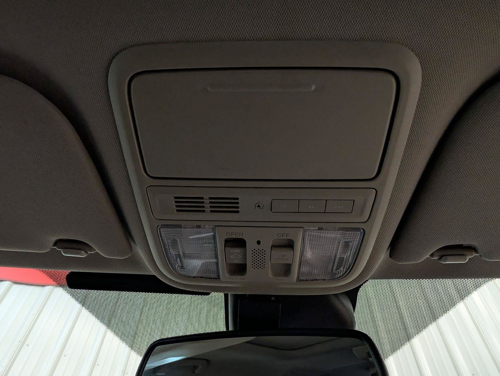 Used 2015 Honda Odyssey EX-L image 37