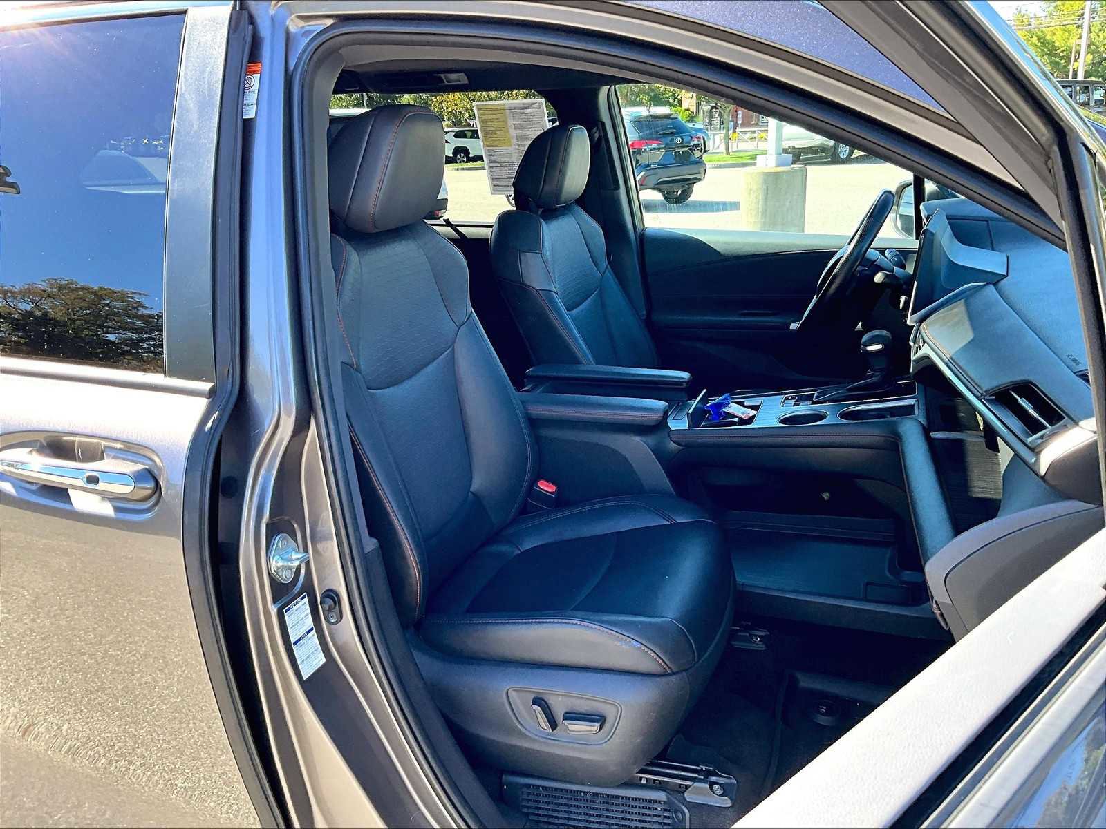 Used 2021 Toyota Sienna XSE image 11