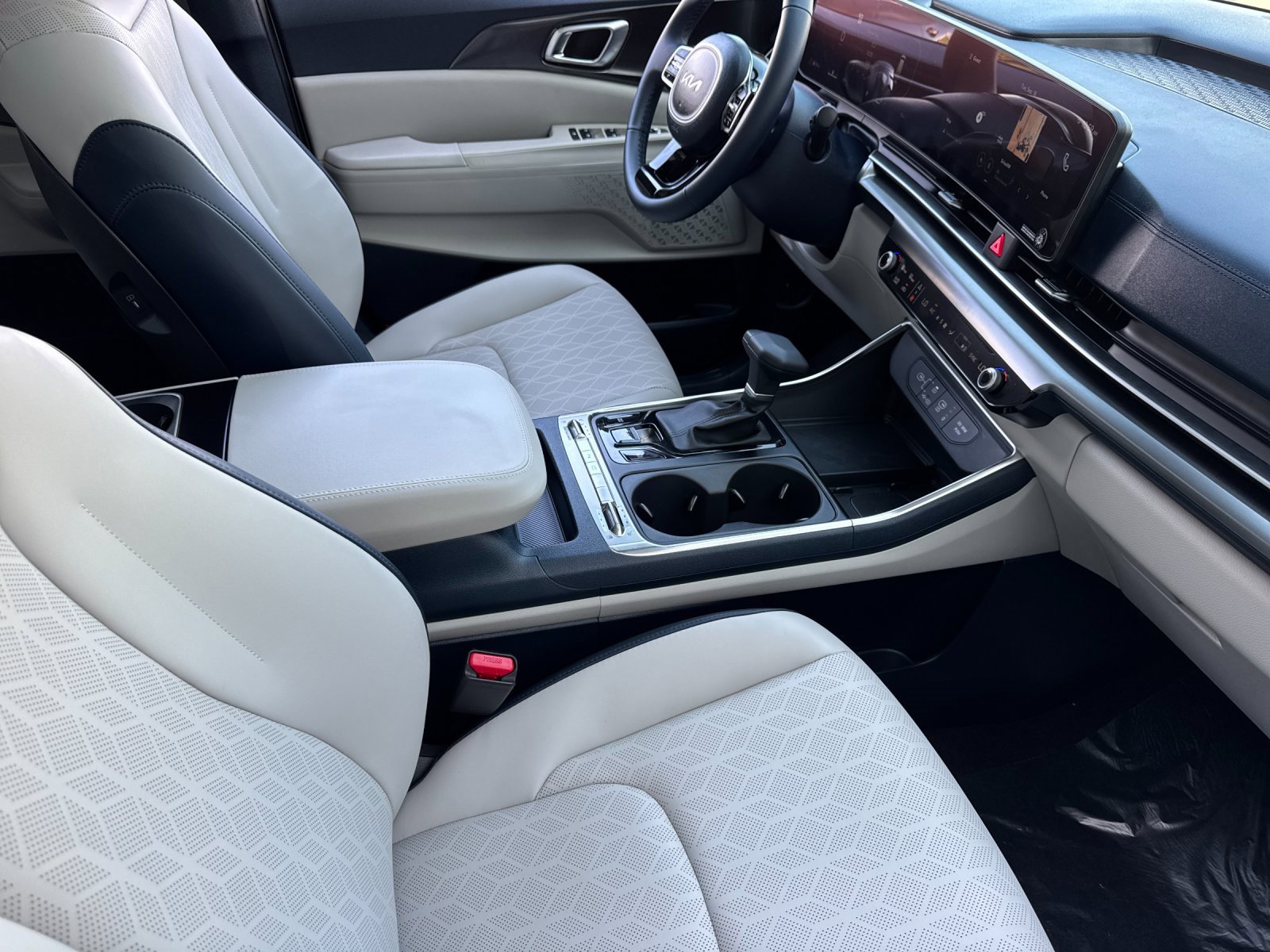 New 2026 Kia Carnival SX image 18