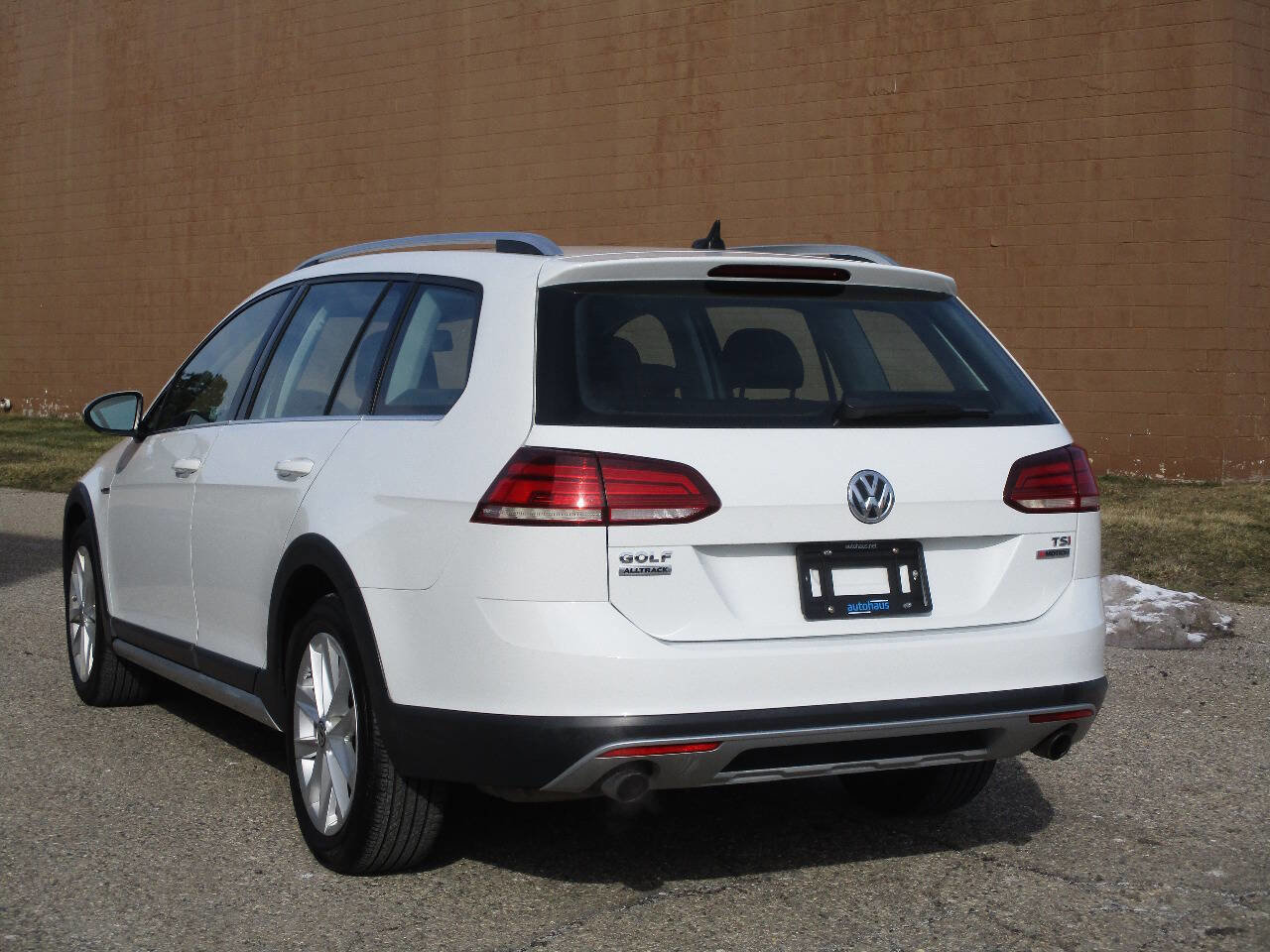 Used 2018 Volkswagen Golf Alltrack SE image 5