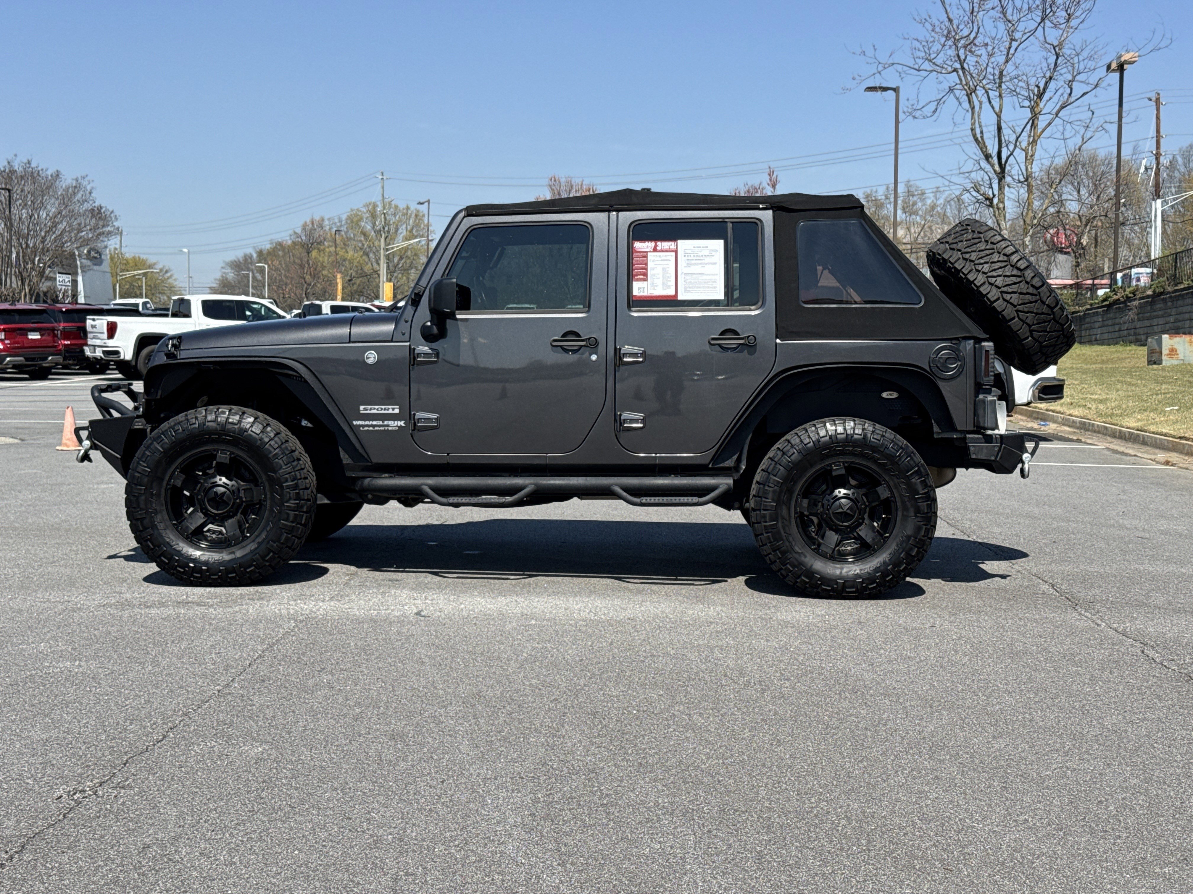 Used 2018 Jeep Wrangler Unlimited Sport w/ Connectivity Group image 7