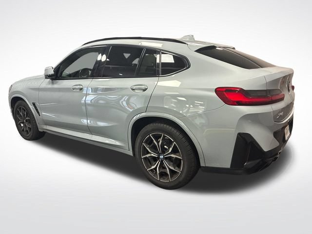 Used 2023 BMW X4 xDrive30i w/ M Sport Package AWD/4WD image 3
