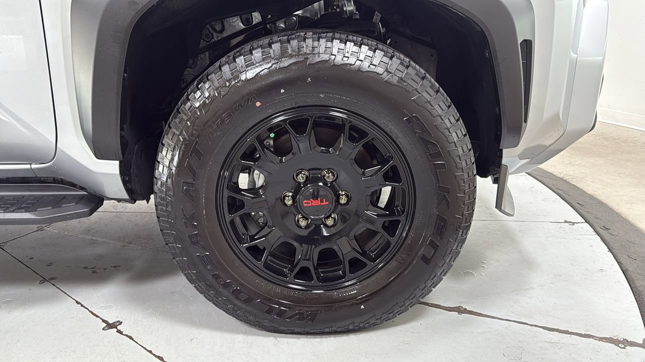 Certified 2025 Toyota 4Runner TRD Off-Road Premium image 21
