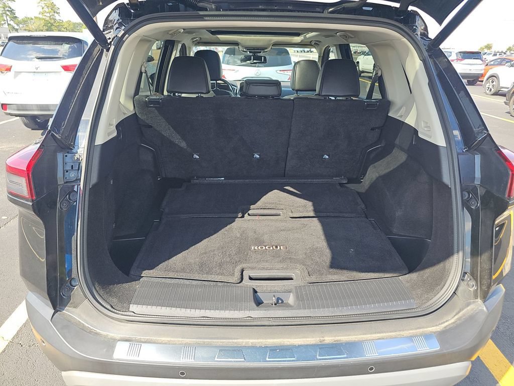 Used 2021 Nissan Rogue SL w/ Premium Package AWD/4WD image 13