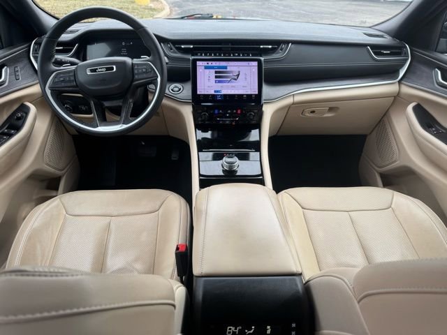 Used 2023 Jeep Grand Cherokee L Limited w/ Luxury Tech Group II image 14