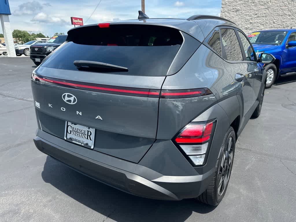 Used 2024 Hyundai Kona SEL FWD image 3