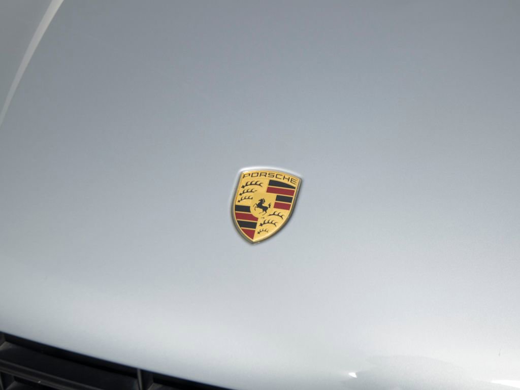 Certified 2019 Porsche Macan AWD/4WD image 40