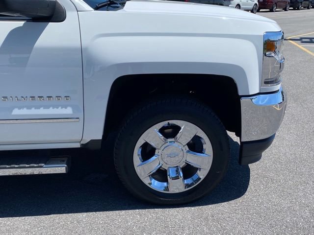 Used 2017 Chevrolet Silverado 1500 LTZ w/ Sport Package AWD/4WD image 10