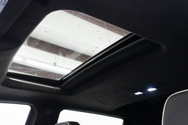 Used 2022 GMC Sierra 1500 AT4X image 4