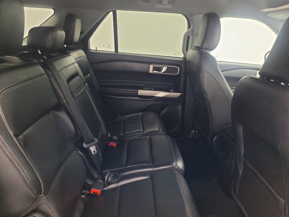 Used 2023 Ford Explorer XLT w/ Equipment Group 202A image 19