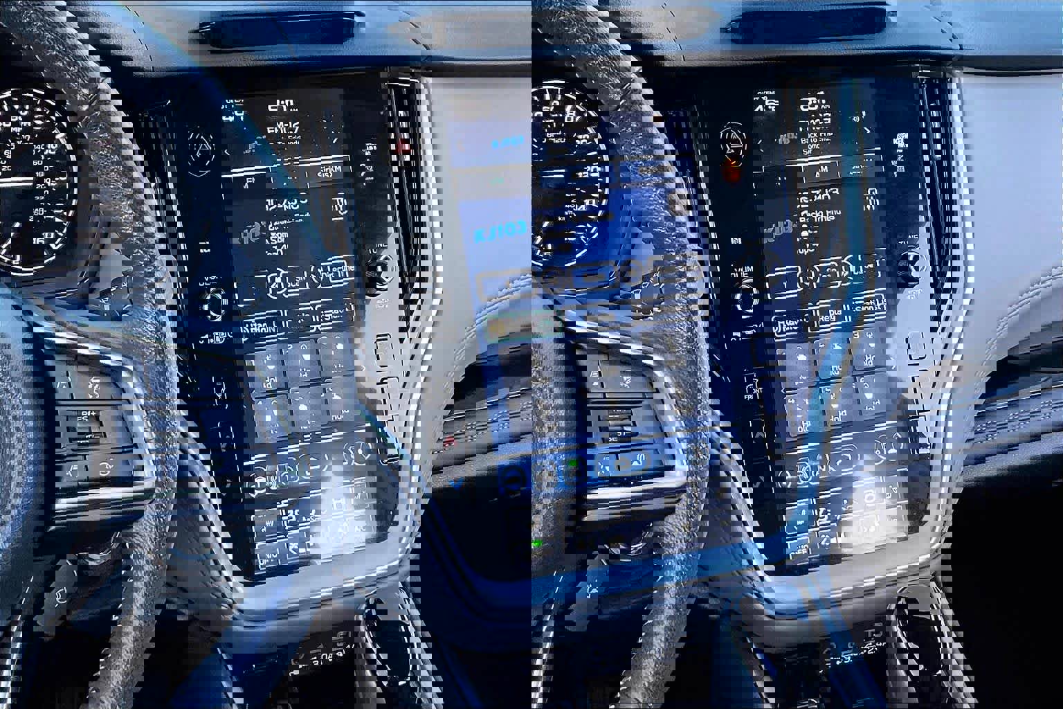 Used 2023 Subaru Outback Limited XT image 6