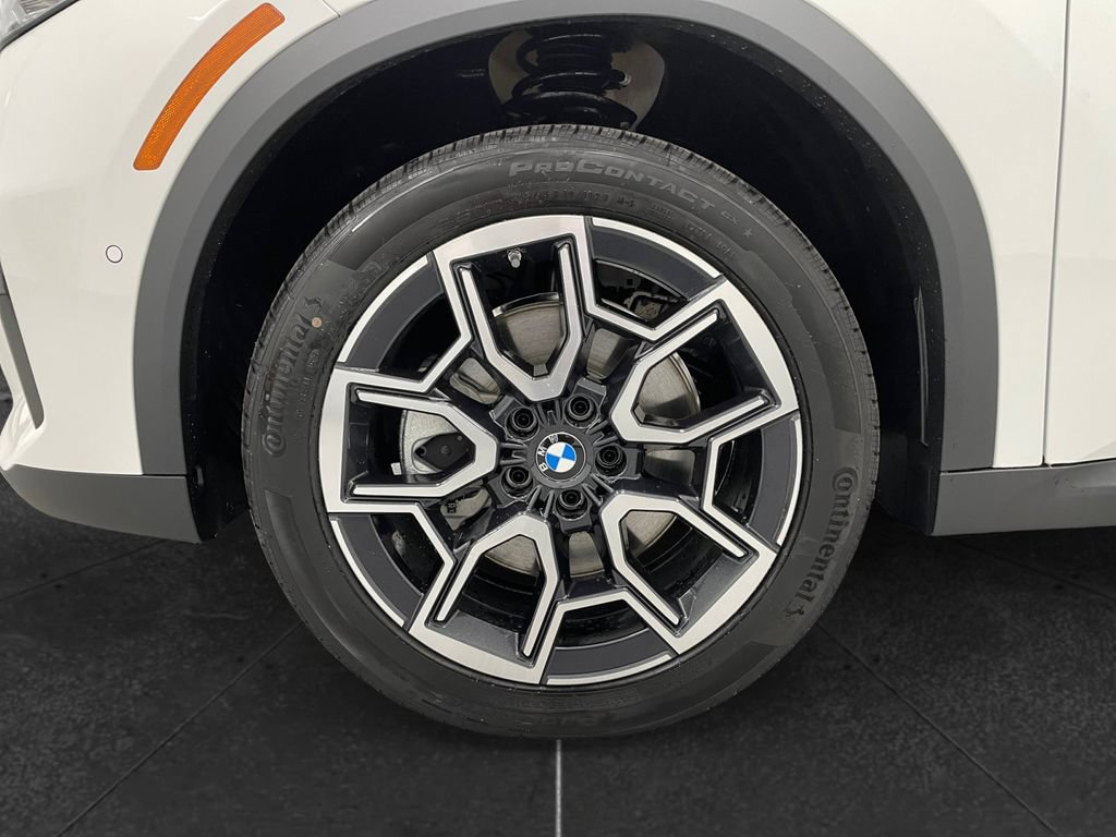 Certified 2026 BMW X2 xDrive28i AWD/4WD image 14