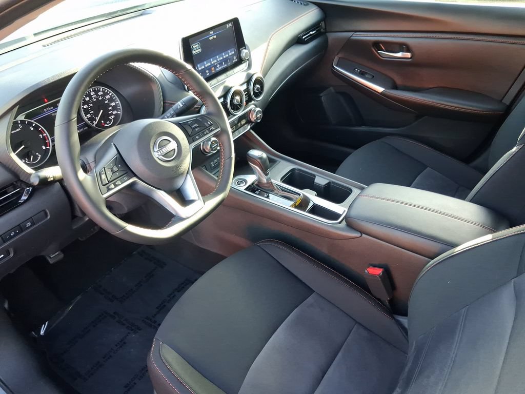 Used 2025 Nissan Sentra SR FWD image 19