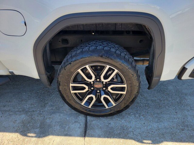 Used 2023 GMC Sierra 1500 AT4 w/ AT4 Premium Package image 10