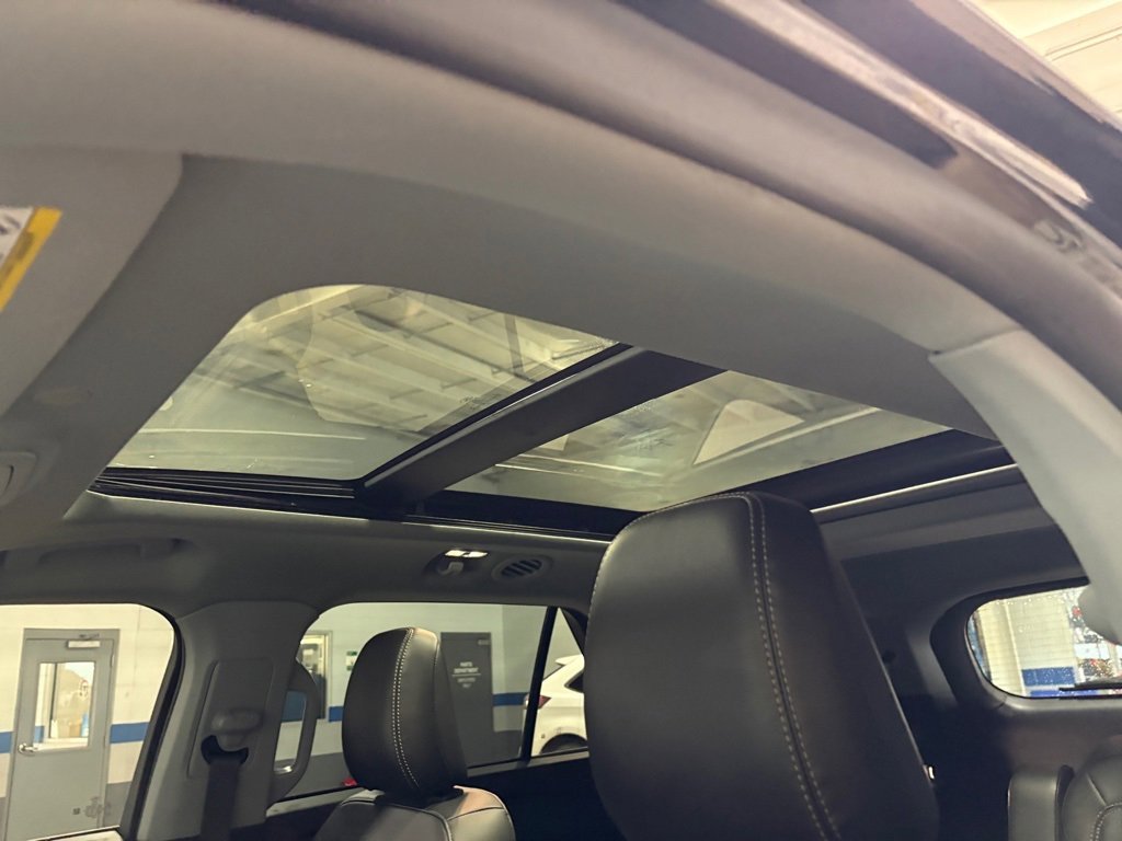 Certified 2023 Ford Explorer XLT w/ Equipment Group 202A image 21