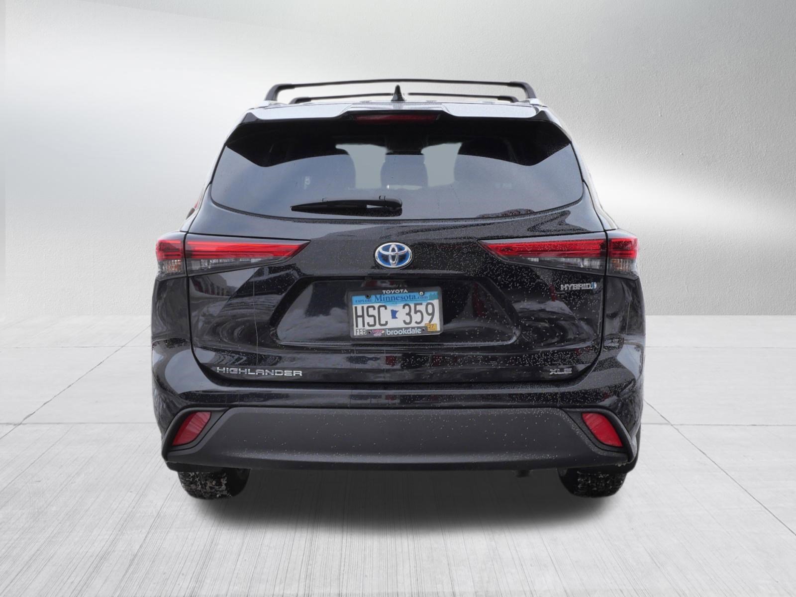 Used 2022 Toyota Highlander XLE image 7