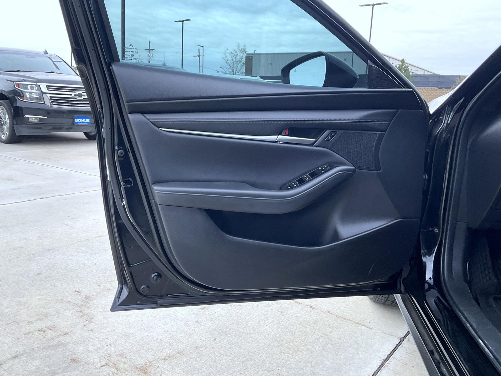 Used 2024 MAZDA MAZDA3 s FWD image 10
