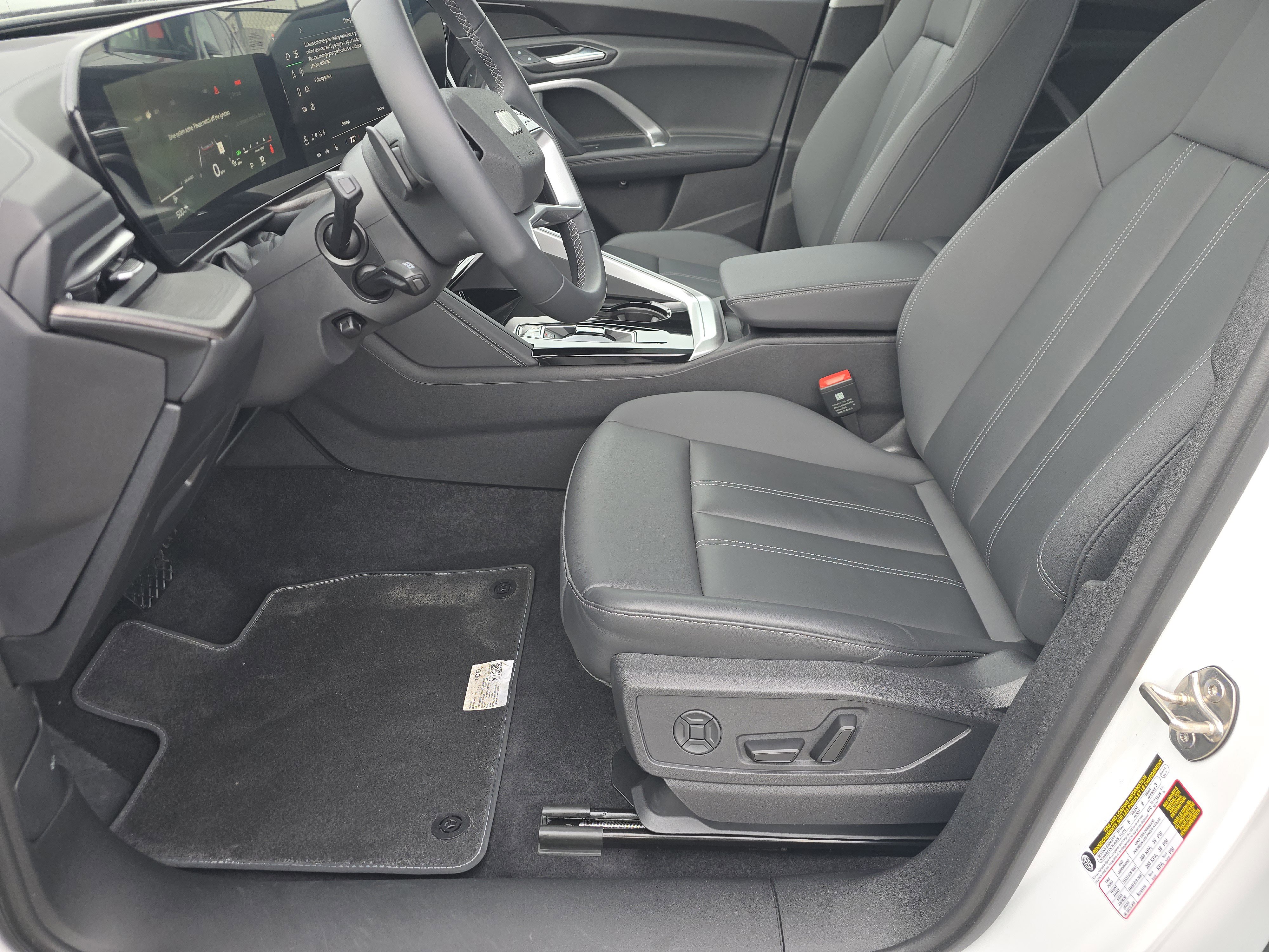 Certified 2025 Audi Q5 Premium w/ Convenience Package image 21