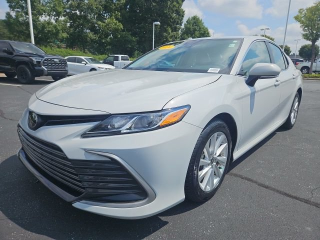 Used 2024 Toyota Camry LE FWD image 2