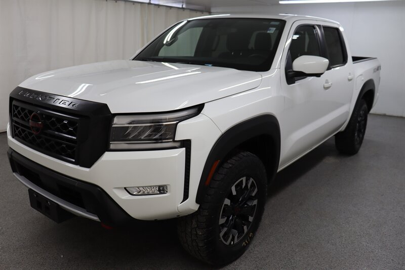 Used 2024 Nissan Frontier PRO-4X w/ Pro Convenience Package AWD/4WD image 3