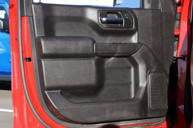 Used 2024 Chevrolet Silverado 1500 Custom Trail Boss AWD/4WD image 17