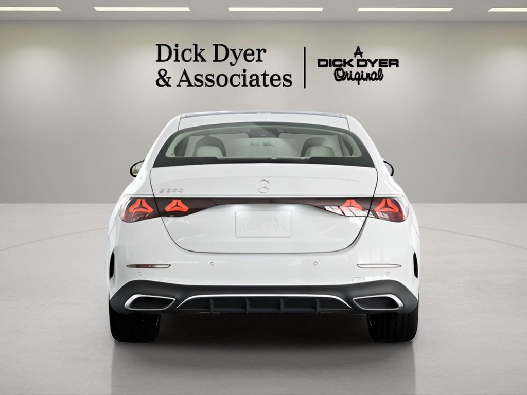 Used 2025 Mercedes-Benz E 350 Sedan image 4