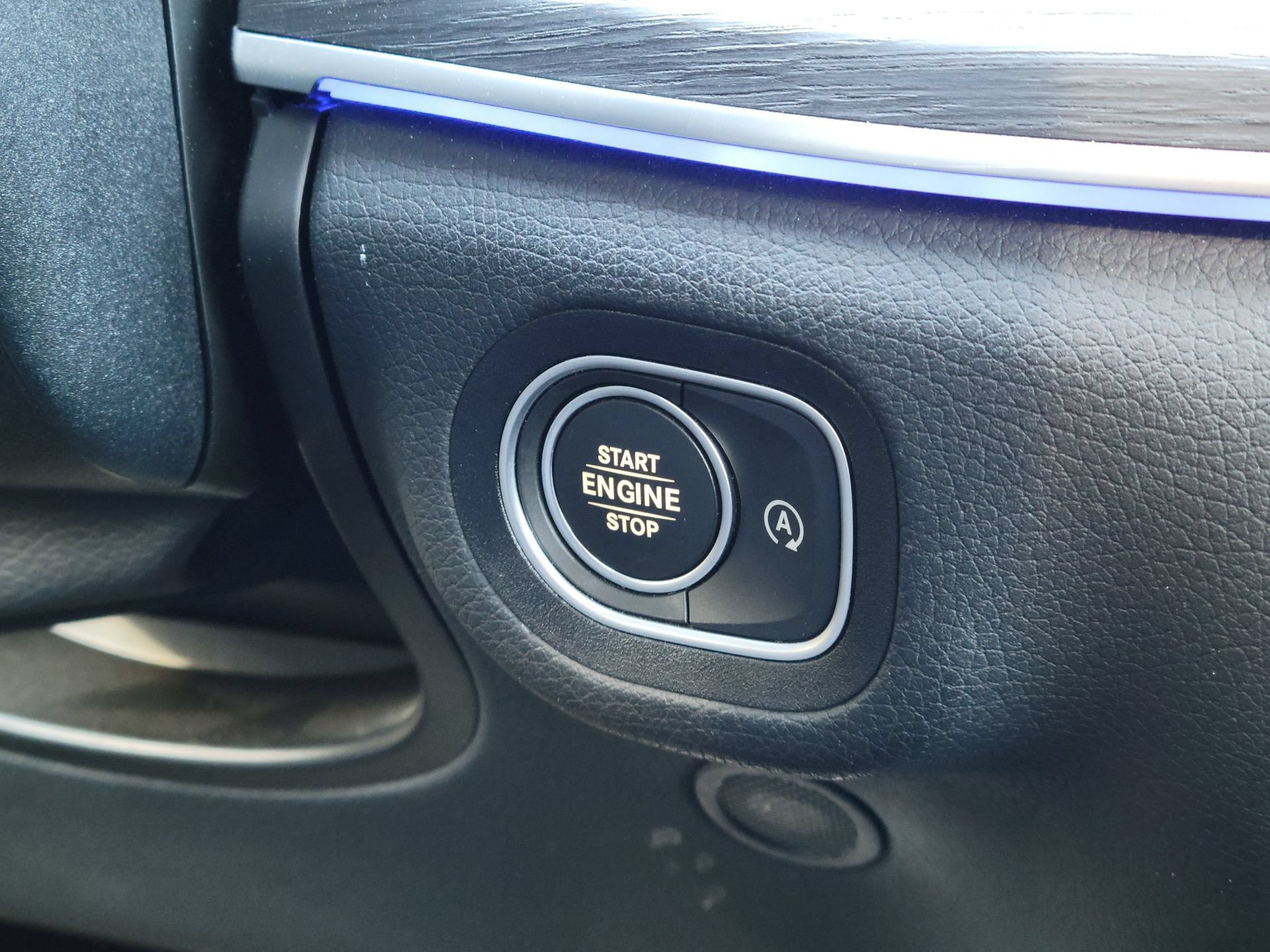 Used 2024 Mercedes-Benz GLS 450 4MATIC image 20