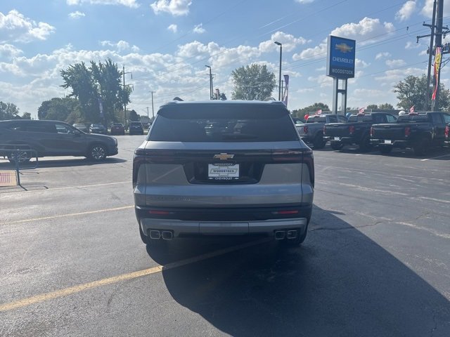 New 2026 Chevrolet Traverse LT w/ Driver Confidence Package image 4
