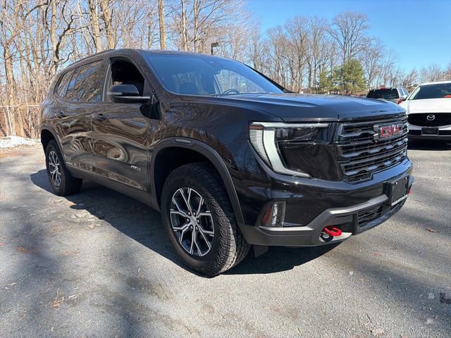 Used 2024 GMC Acadia AT4 w/ Luxury Package image 2