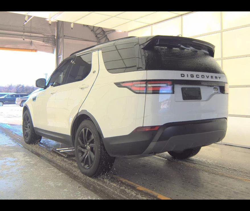 Used 2020 Land Rover Discovery HSE image 9