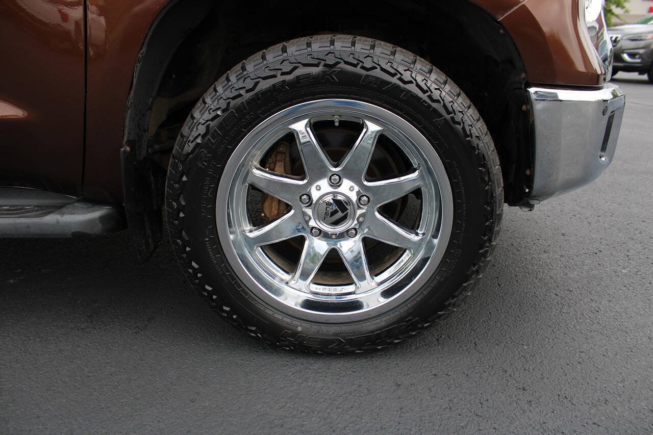 Used 2014 Toyota Tundra 1794 Edition AWD/4WD image 19