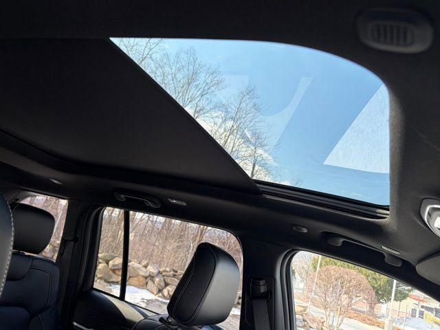 New 2026 Jeep Grand Cherokee Limited w/ Limited Altitude Package AWD/4WD image 40