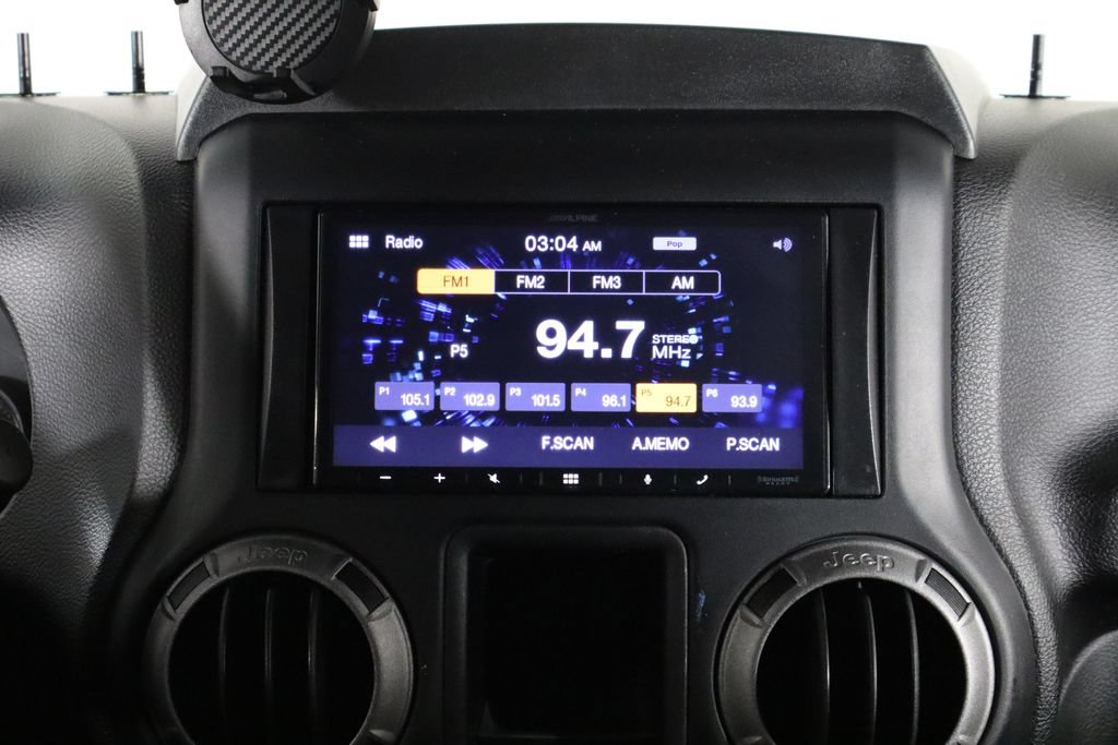 Used 2013 Jeep Wrangler Sport AWD/4WD image 24