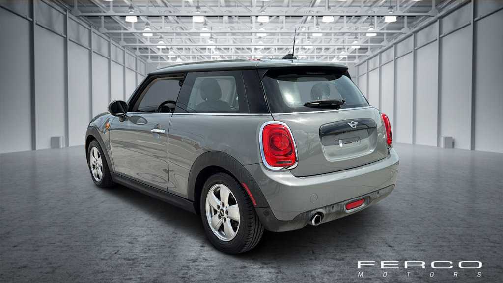 Used 2019 MINI Cooper 2-Door Hardtop w/ Signature Upholstery Package FWD image 3