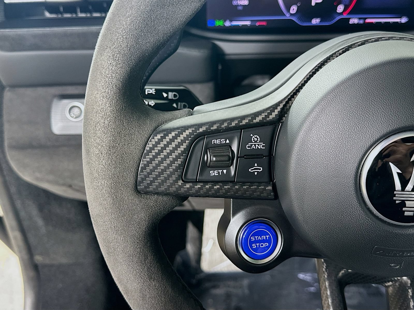 Used 2023 Maserati MC20 Spyder RWD image 19