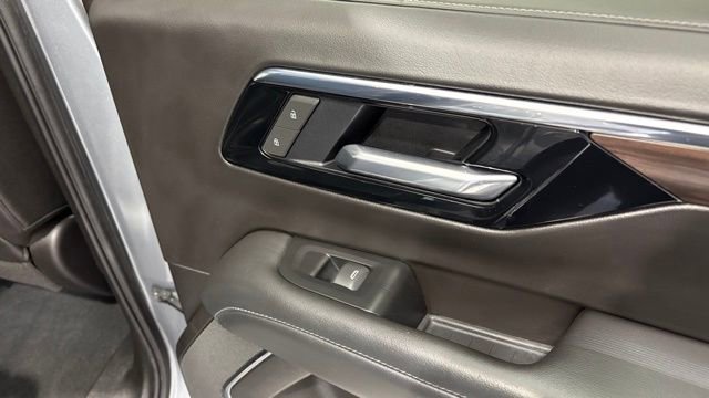 Used 2025 Chevrolet Tahoe LT image 30