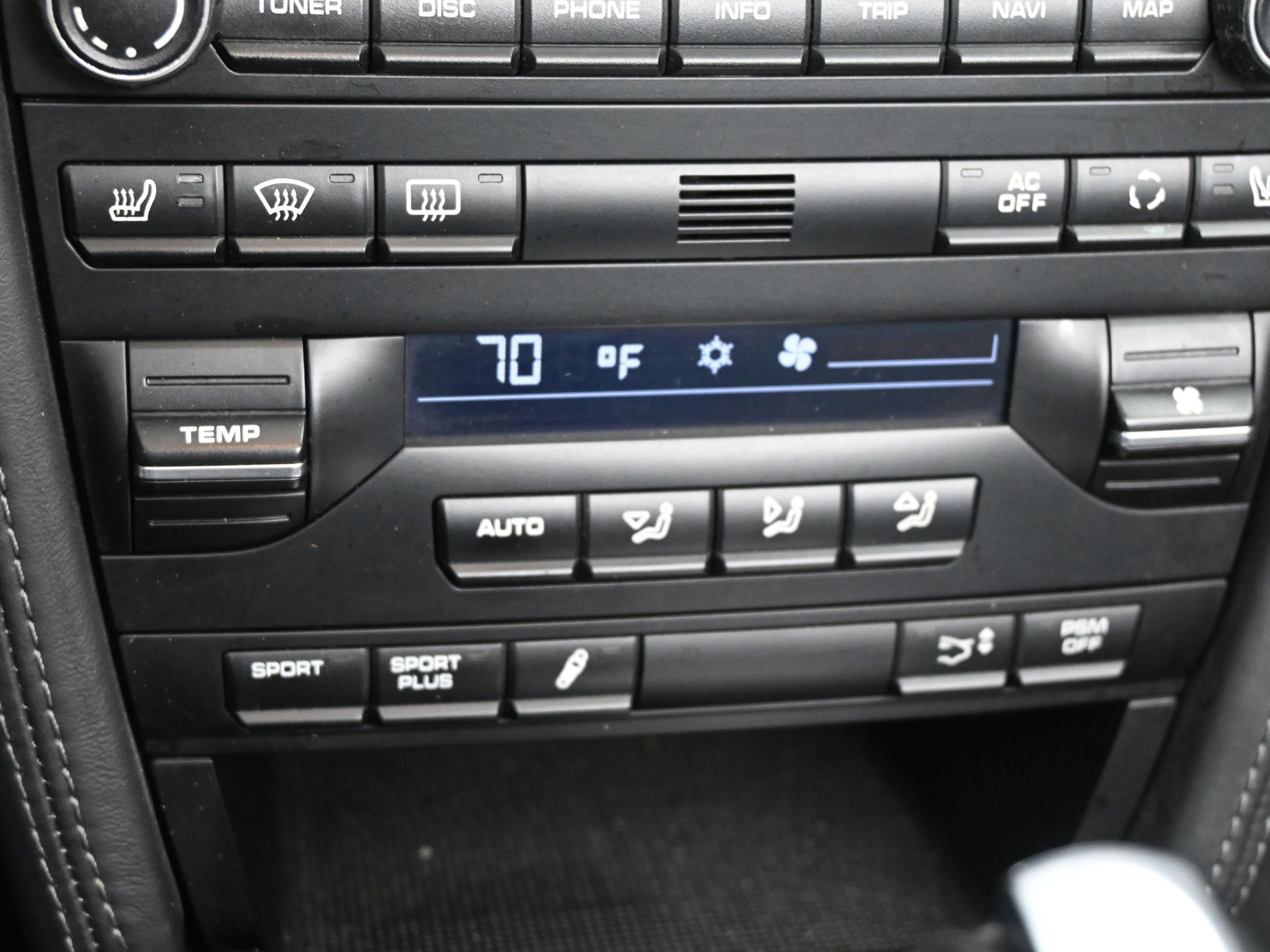 Used 2011 Porsche 911 Turbo S image 16