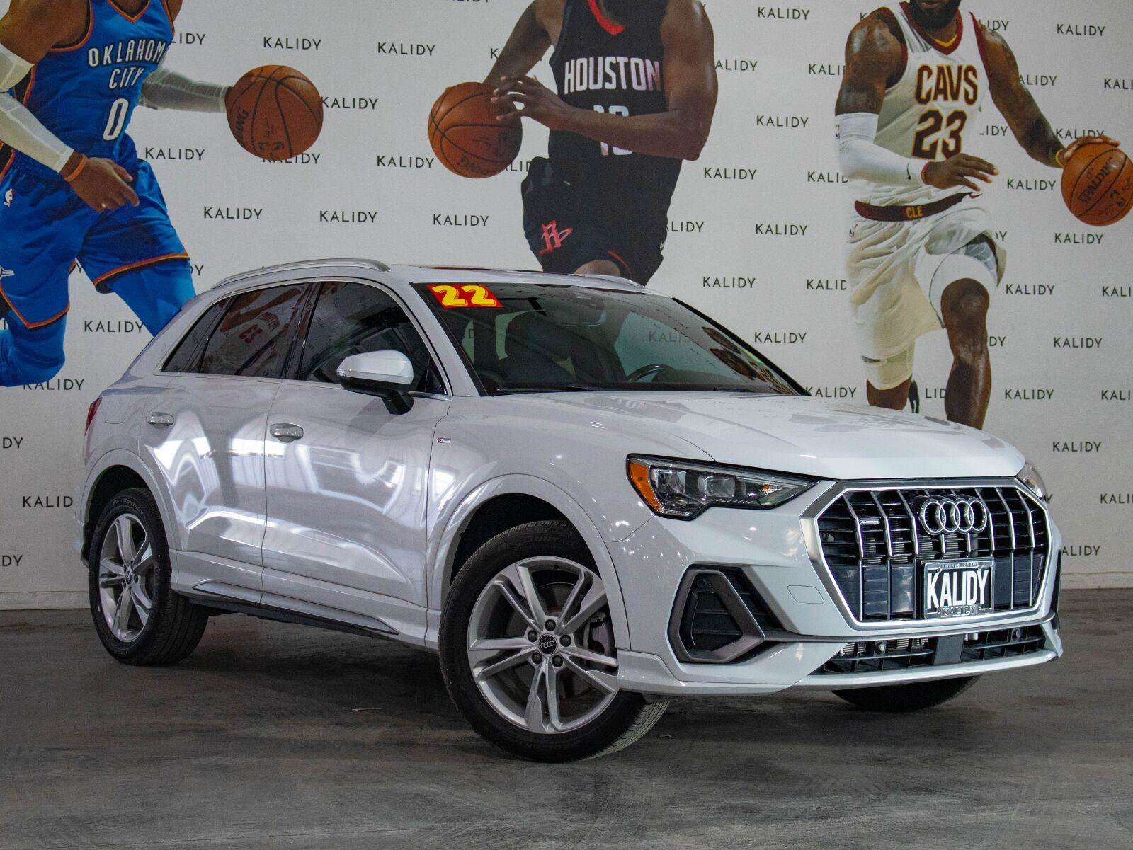 Used 2022 Audi Q3 2.0T Premium AWD/4WD image 2