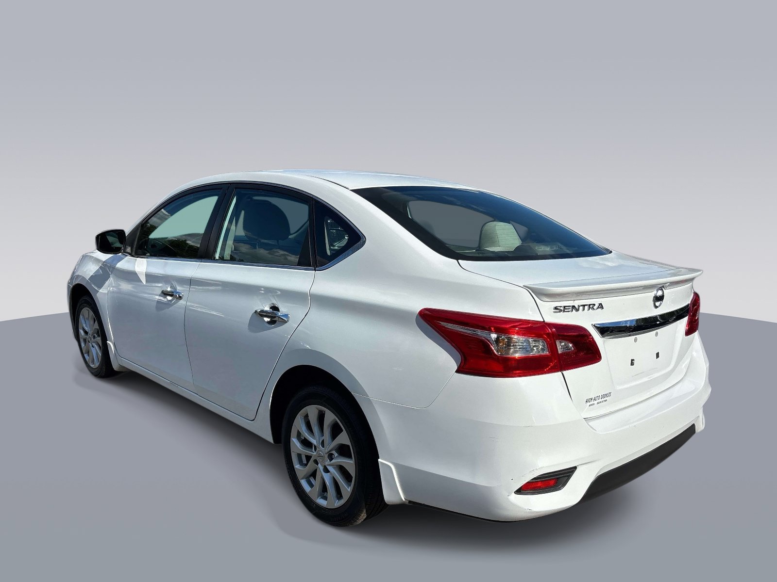 Used 2017 Nissan Sentra S w/ S Style Package FWD image 5