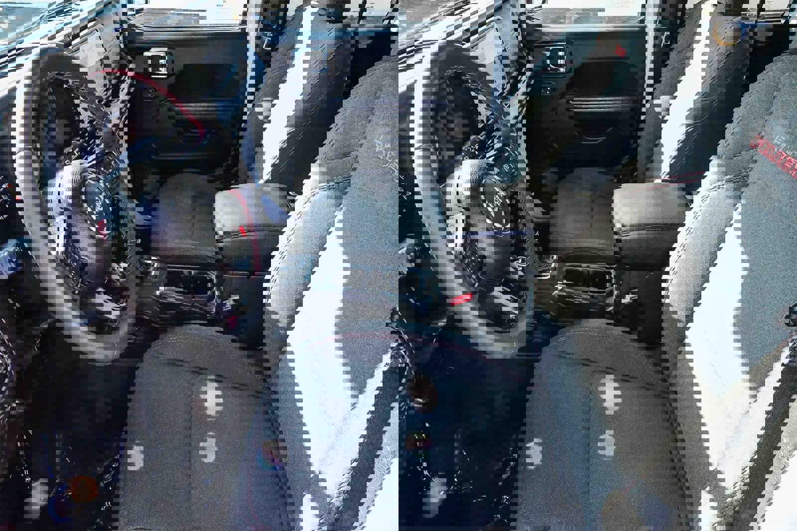 Used 2024 Jeep Wrangler Unlimited Rubicon image 17