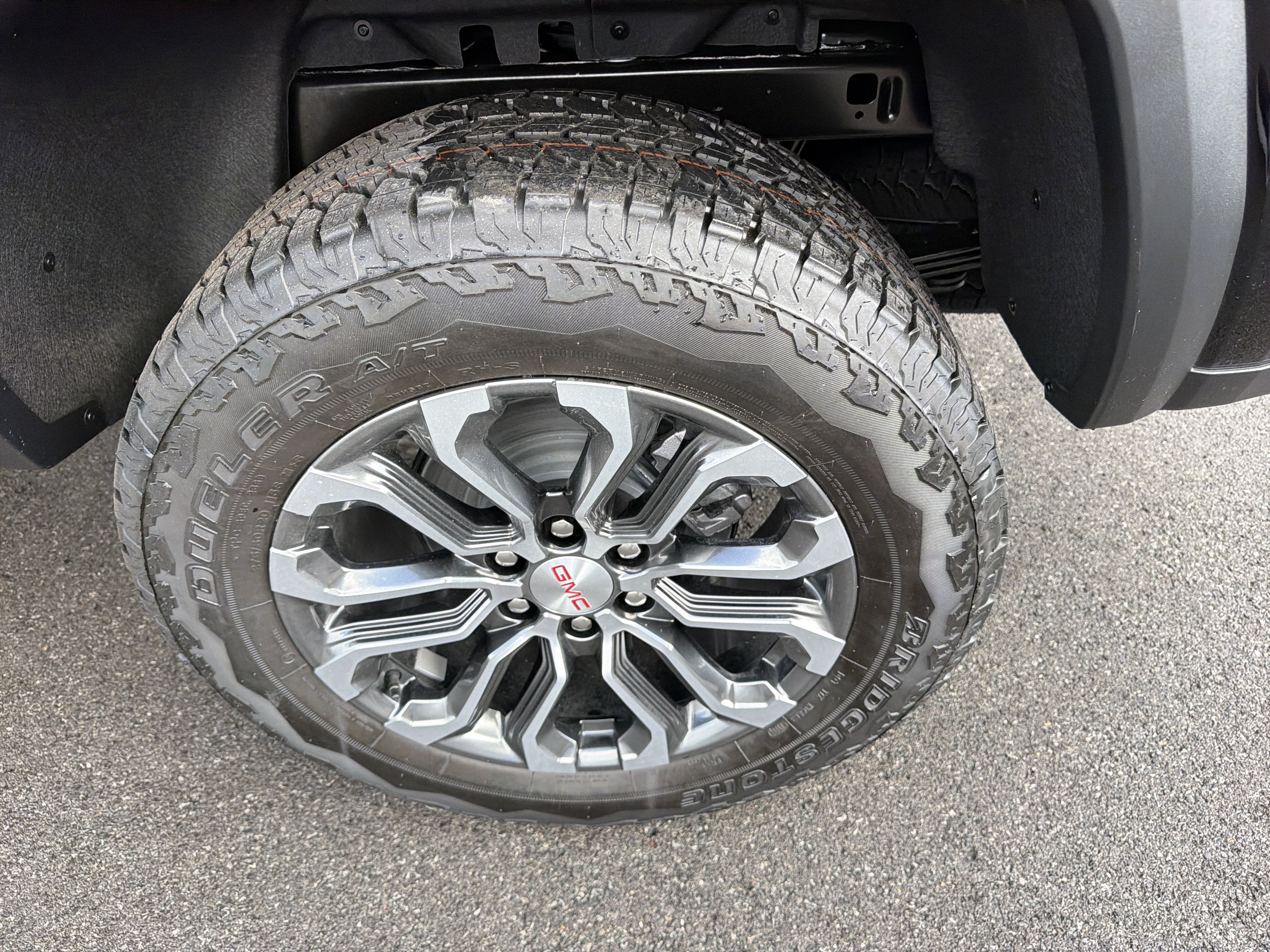 New 2026 GMC Canyon Denali AWD/4WD image 11