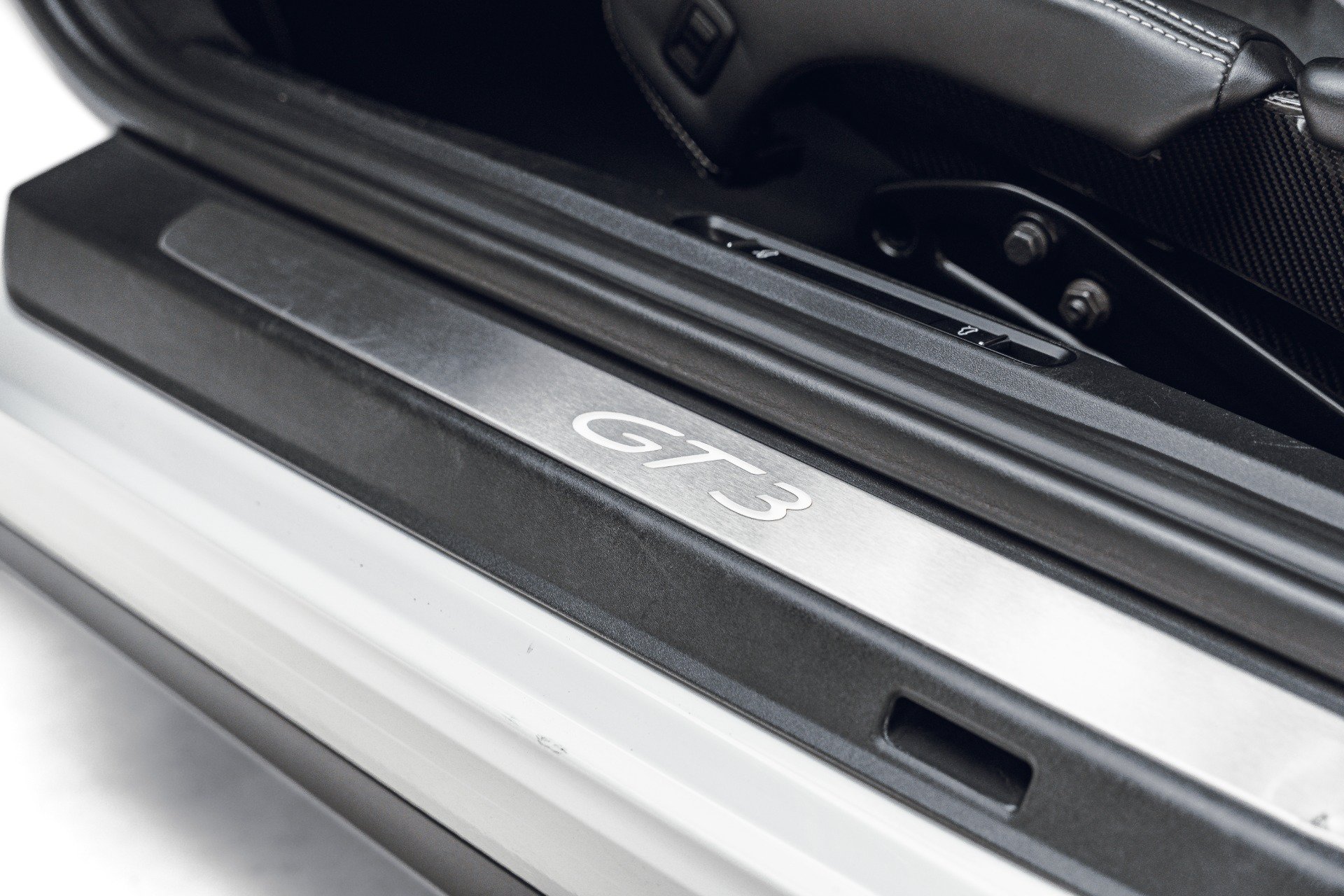 Used 2018 Porsche 911 GT3 RWD image 26