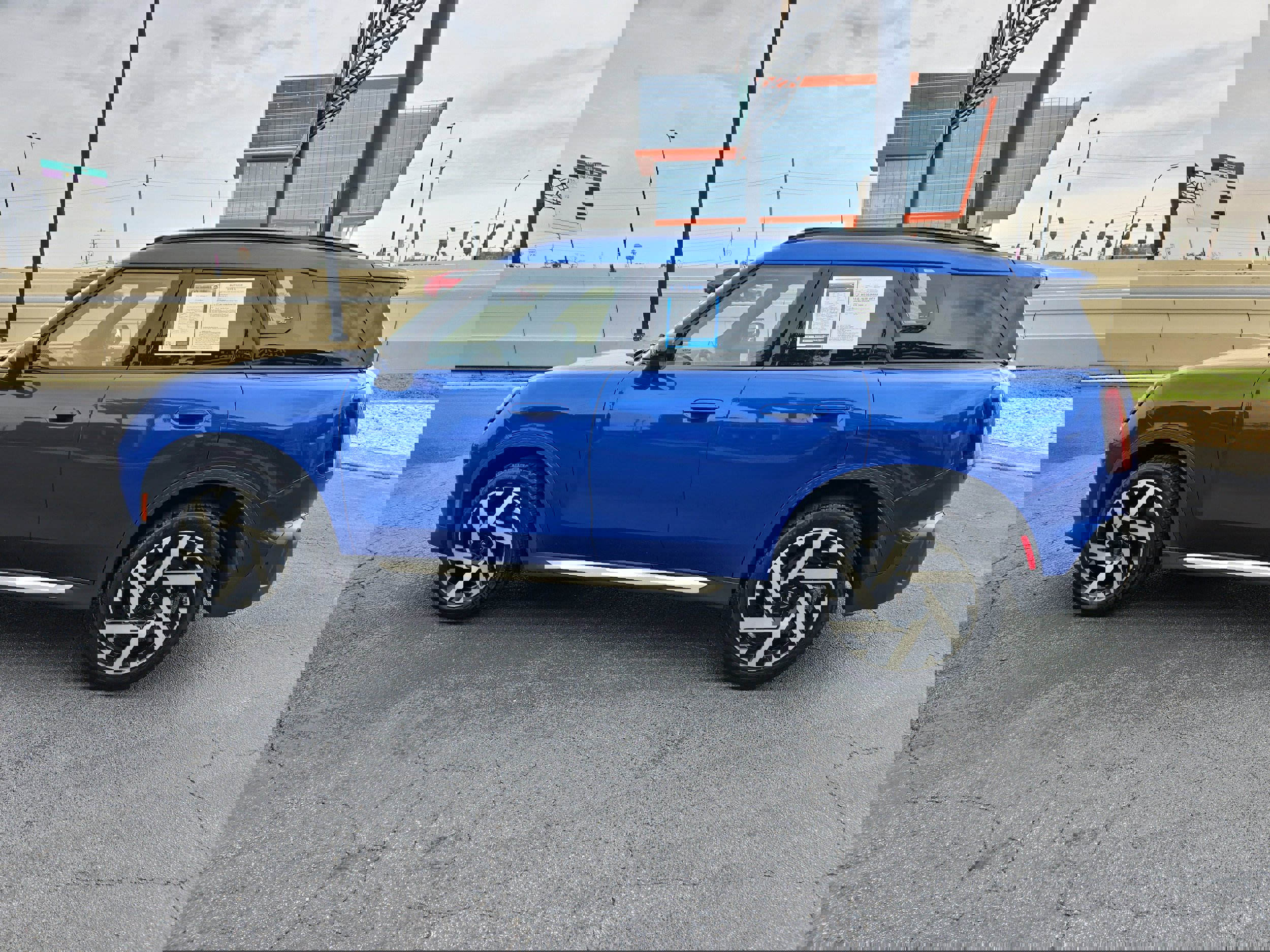 Certified 2025 MINI Cooper Countryman S image 7