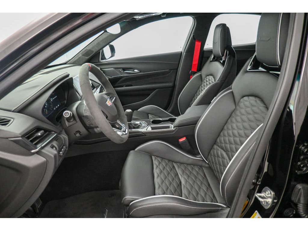 Certified 2025 Cadillac CT4 V Blackwing w/ Technology Package image 29