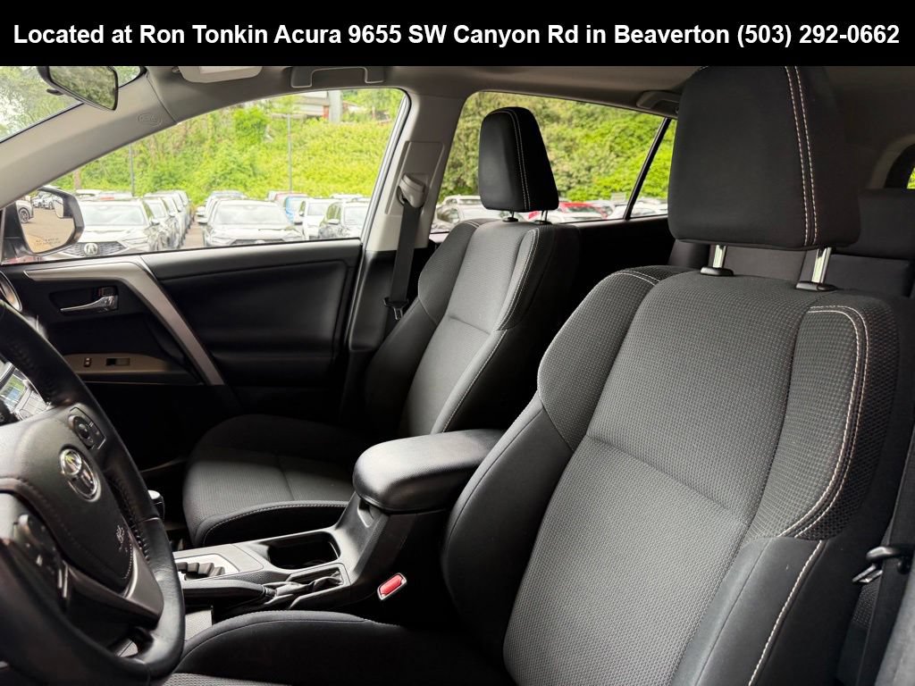 Used 2016 Toyota RAV4 XLE AWD/4WD image 16