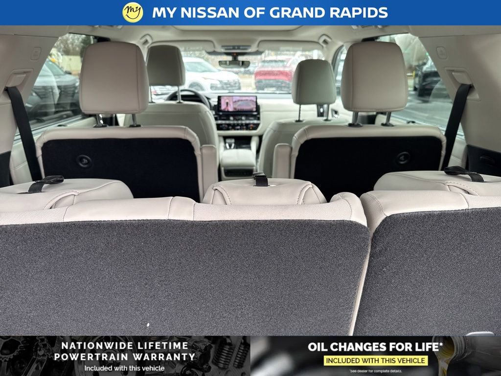 New 2026 Nissan Pathfinder SL image 9