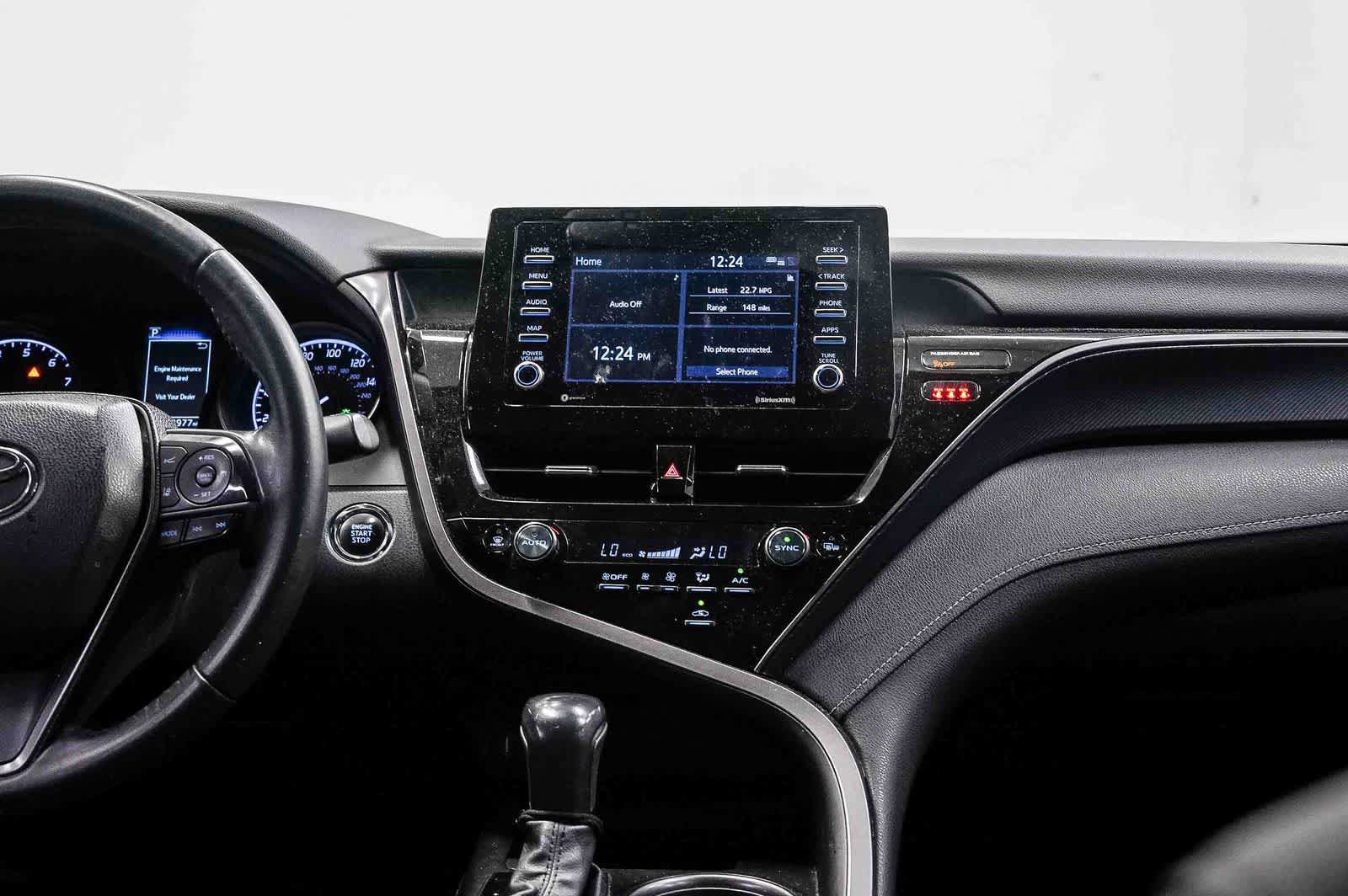 Used 2022 Toyota Camry SE w/ Convenience Package FWD image 13